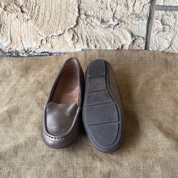 Vionic Women's Debbie Moccasin Flats Concealed Orthotic Arch Support Loafers - Picture 11 of 15